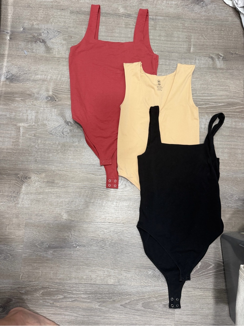 Aura /old navy women Tank Bodysuit Set in Red, Cream, and Black